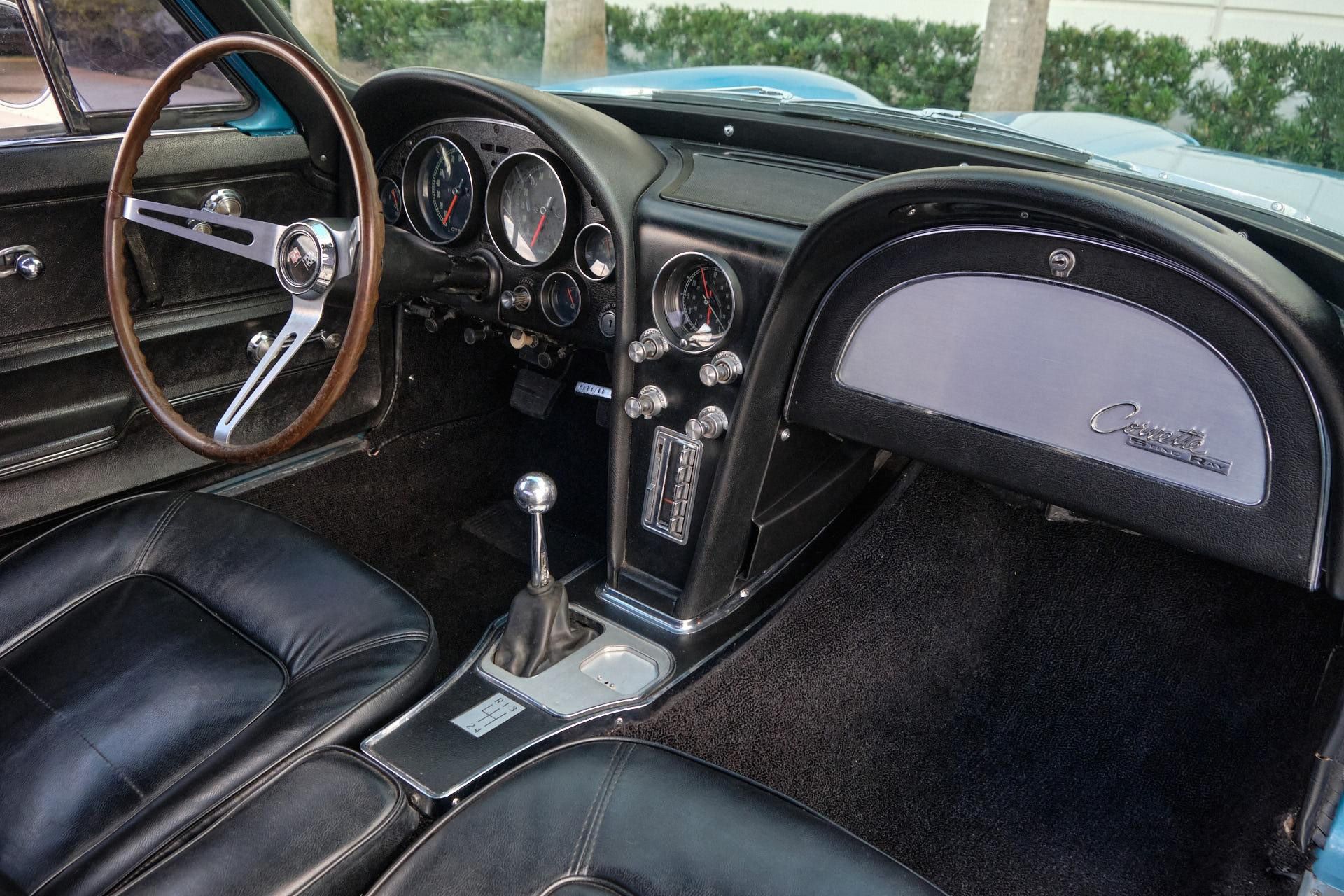 1965 Chevrolet Corvette - Image 4